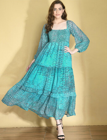 Maxi Dresses Manufacturers in Surat - Wholesale Maxi Dresses Suppliers and Exporters Maxi Dresses Manufacturers in Surat - Wholesale Maxi Dresses Suppliers and Exporters