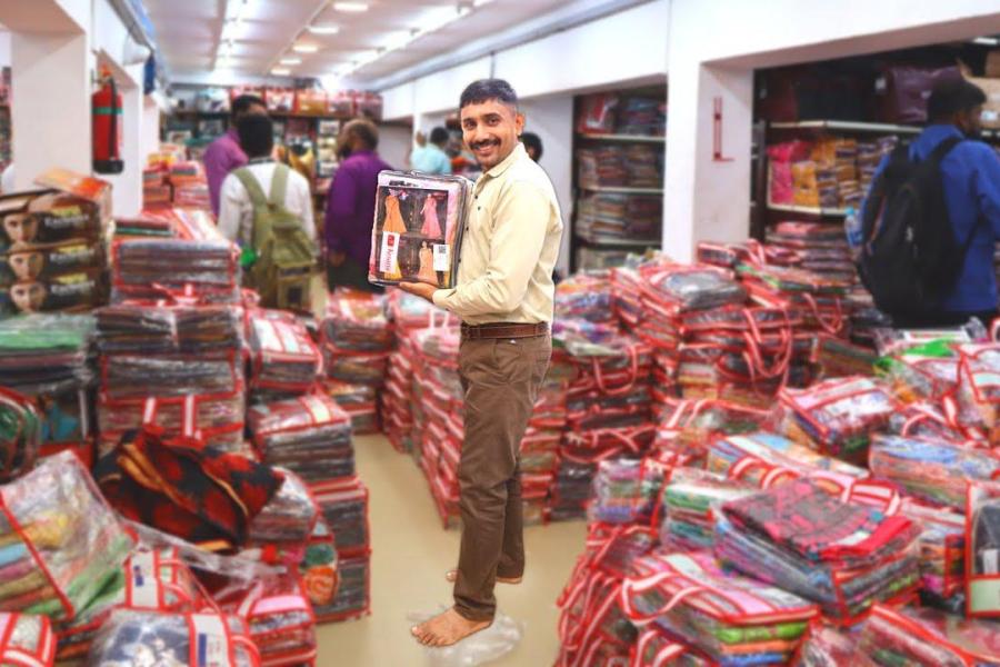 Biggest Saree Wholesaler in Surat