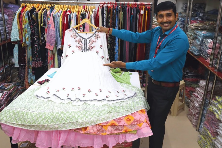 Designer Kurtis wholesaler in Surat