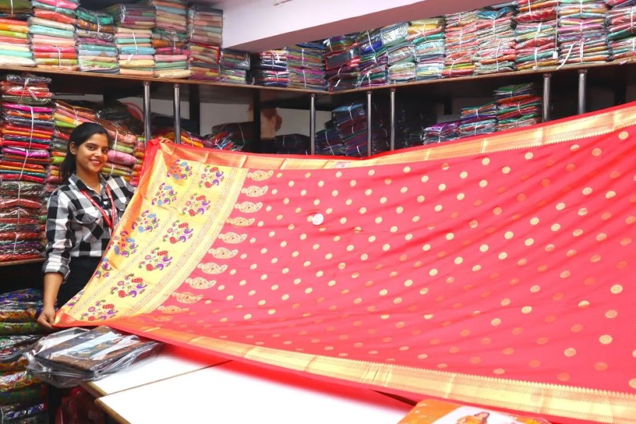 Banarasi Silk Saree Factory