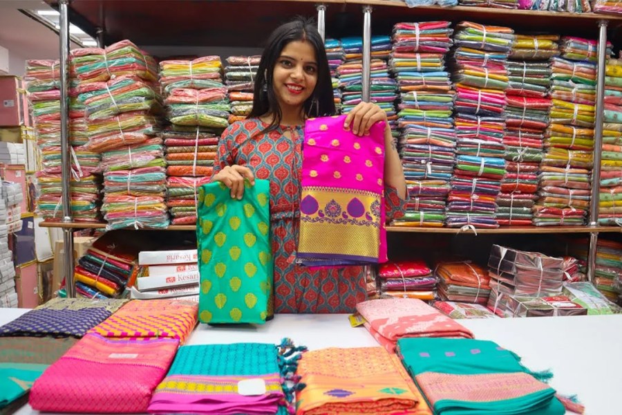 Banarasi Silk Saree Manufacturer in Lucknow